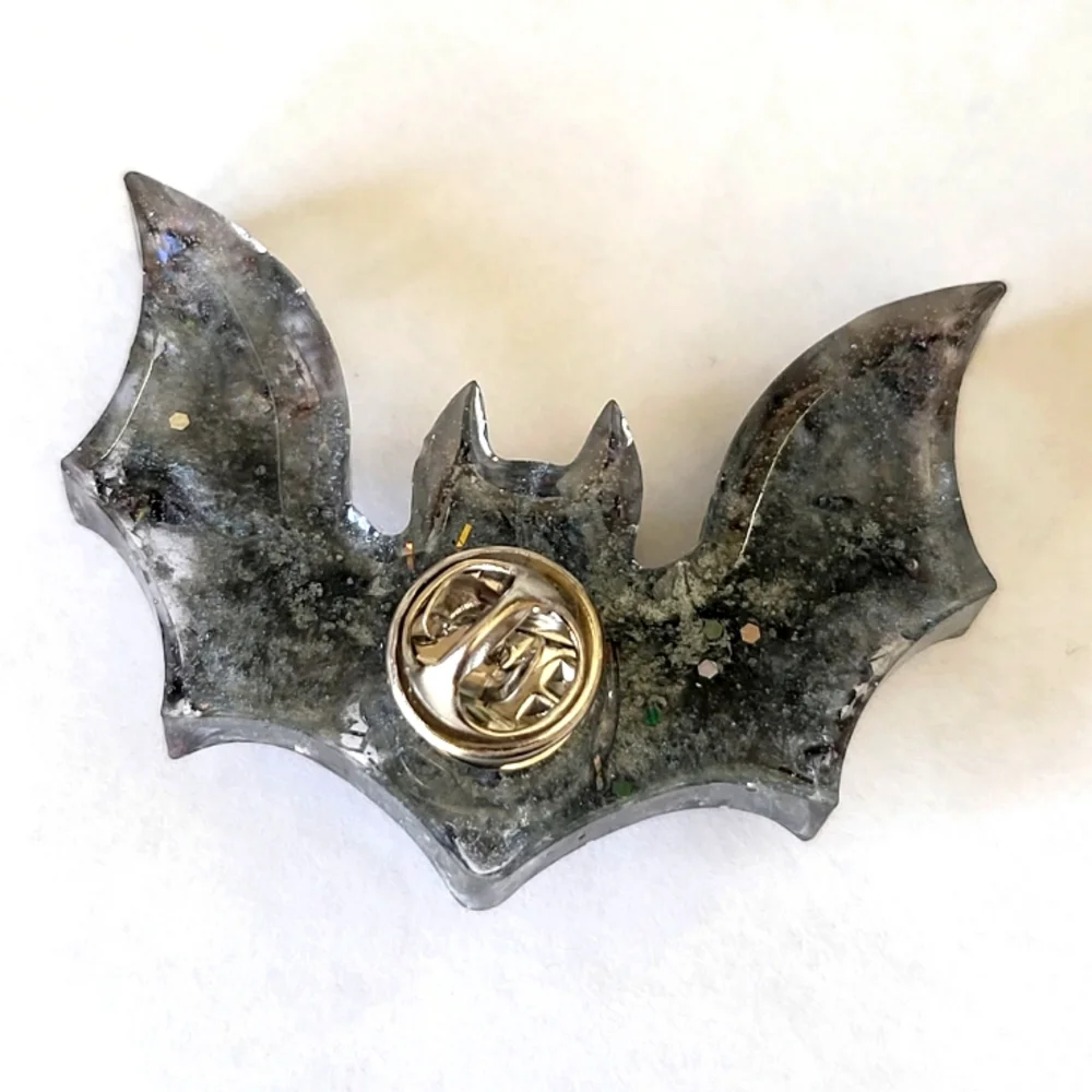 Bat Pin - Picture 2 of 3